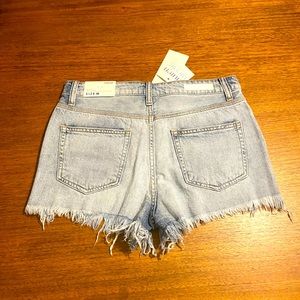 New Cello distressed Jean shorts medium with tags